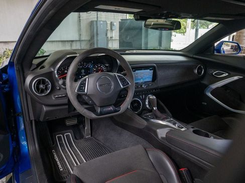 Used 2018 Chevrolet Camaro ZL1 RWD image 3