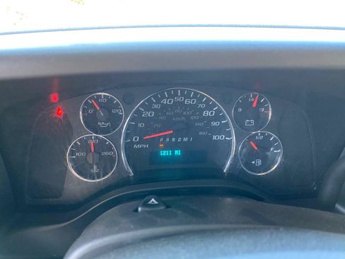Used 2025 Chevrolet Express 2500 w/ Driver Convenience Package RWD image 46