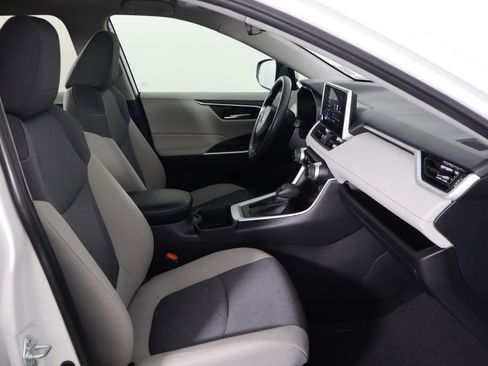 Used 2023 Toyota RAV4 XLE FWD image 18