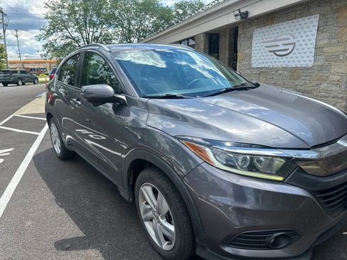 Used 2019 Honda HR-V EX image 9