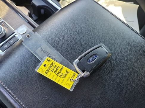 Used 2021 Ford Expedition Max Limited image 36