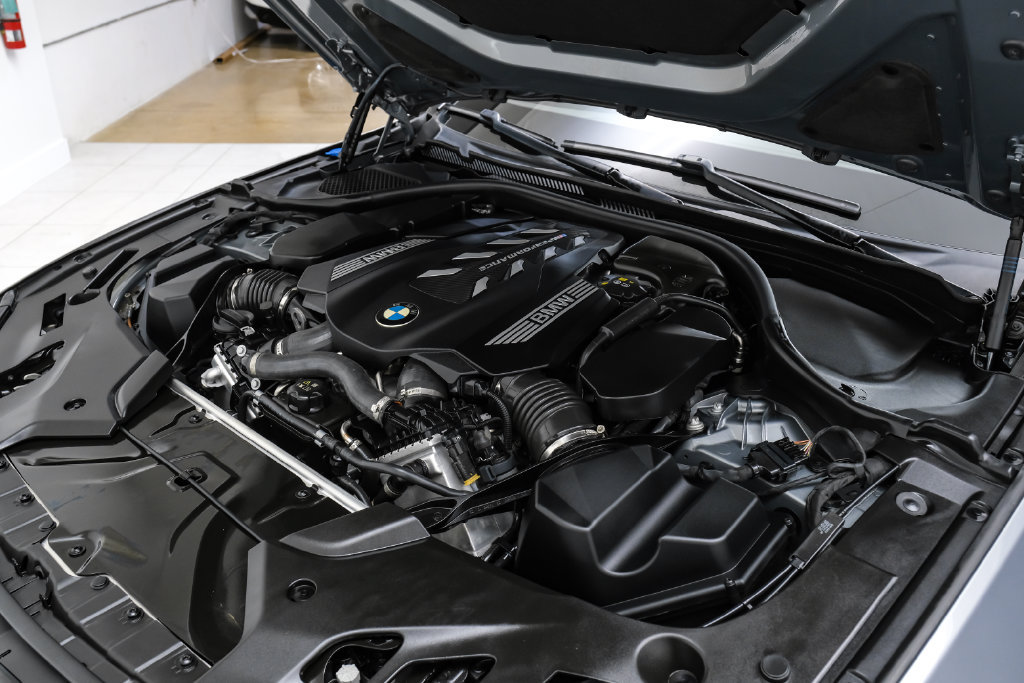 Used 2023 BMW M550i xDrive w/ Executive Package AWD/4WD image 48
