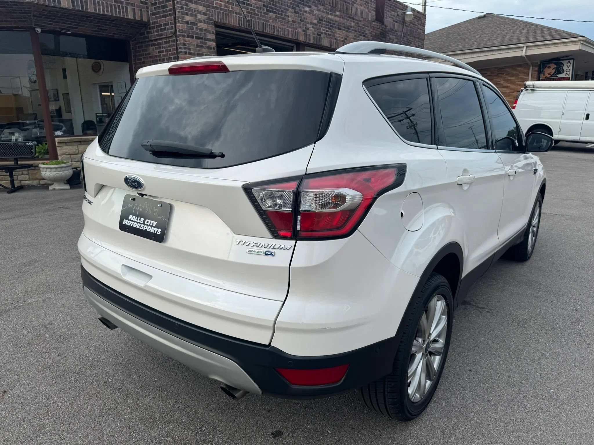 Used 2017 Ford Escape Titanium w/ Equipment Group 301A AWD/4WD image 13