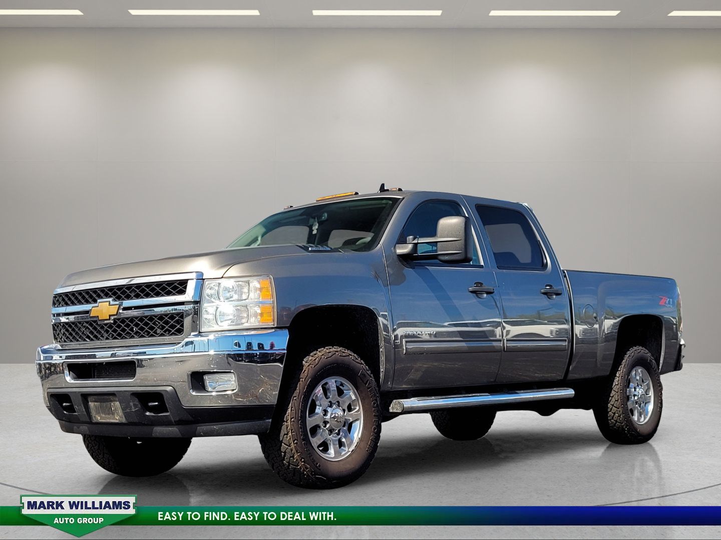 Used 2014 Chevrolet Silverado 2500 LT w/ Interior Plus Package AWD/4WD image 8