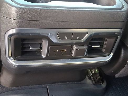 Used 2020 GMC Sierra 1500 AT4 w/ AT4 Premium Package AWD/4WD image 11