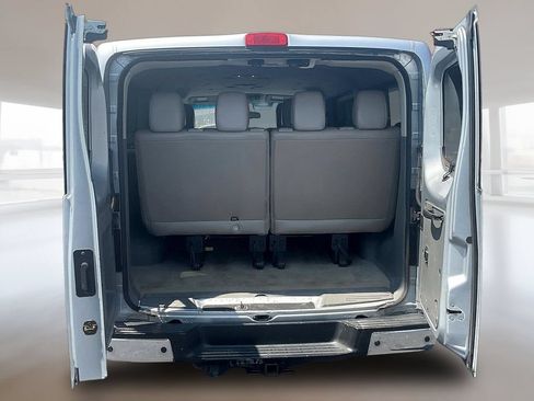 Used 2016 Nissan NV 3500 SL RWD image 7