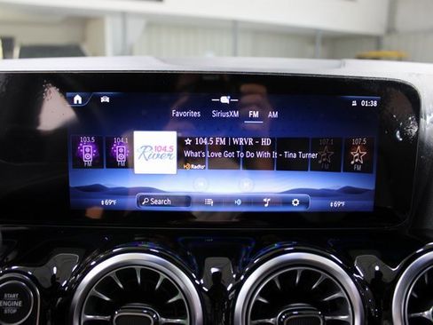 Used 2024 Mercedes-Benz GLA 250 image 22