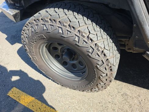 Used 2011 Jeep Wrangler Rubicon w/ PWR Convenience Group image 6