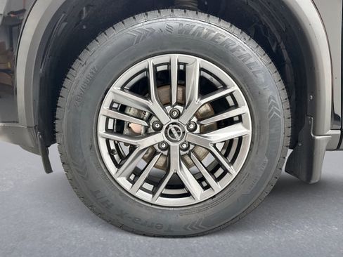 Used 2023 Nissan Rogue S AWD/4WD image 21