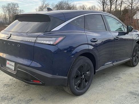 Used 2025 Nissan Murano SV image 8