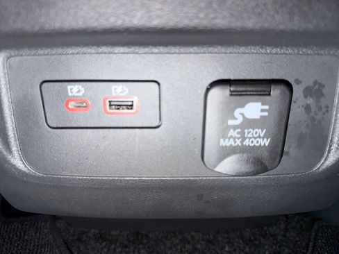 Used 2024 Nissan Frontier SL w/ Technology Package RWD image 33