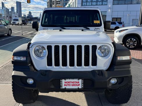 Used 2020 Jeep Gladiator Sport w/ Quick Order Package 24S image 2