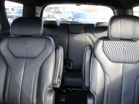 Used 2023 Hyundai Palisade Calligraphy image 27