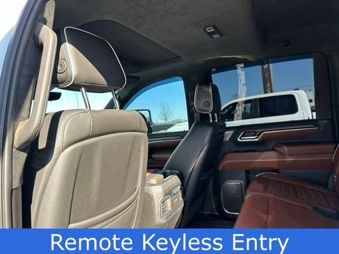 Used 2024 GMC Sierra 3500 Denali Ultimate image 10