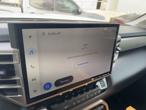 Used 2023 Toyota Tundra Limited image 10