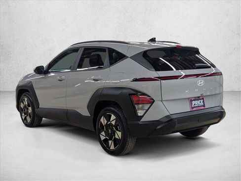 Used 2025 Hyundai Kona SEL image 8