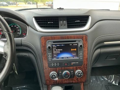 Used 2014 Chevrolet Traverse LT FWD image 22