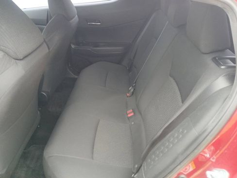 Used 2018 Toyota C-HR XLE FWD image 8