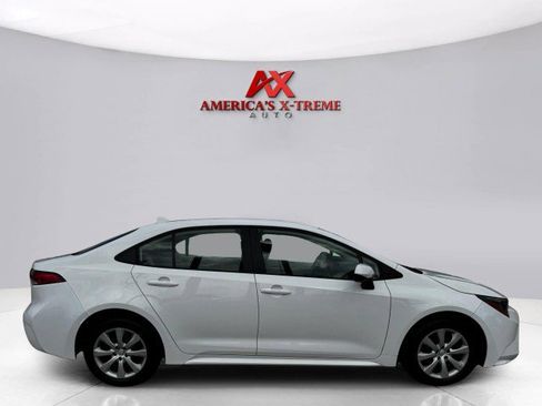 Used 2023 Toyota Corolla LE FWD image 6