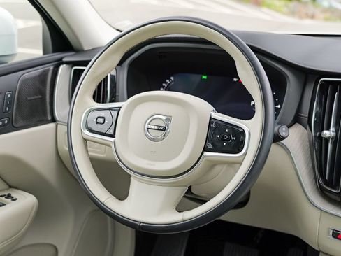 Used 2023 Volvo XC60 T8 Ultimate w/ Climate Package AWD/4WD image 44
