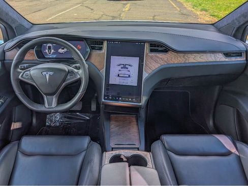 Used 2020 Tesla Model X Long Range AWD/4WD image 29