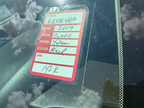 Used 2019 GMC Yukon XL Denali RWD image 5