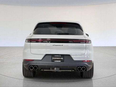 Used 2026 Porsche Cayenne S AWD/4WD image 7