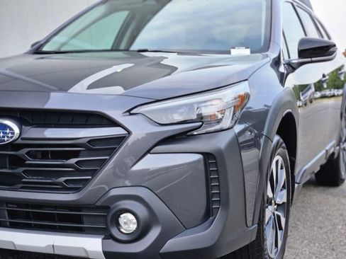 Used 2024 Subaru Outback Limited AWD/4WD image 9