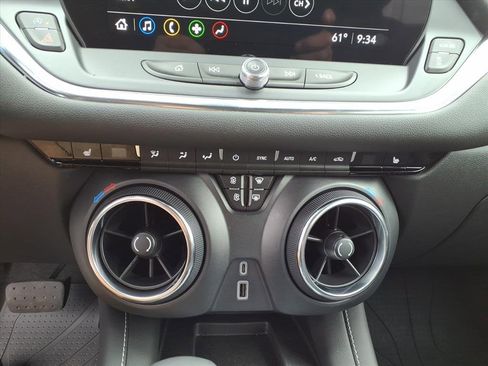 Used 2024 Chevrolet Blazer LT w/ Convenience Package image 15