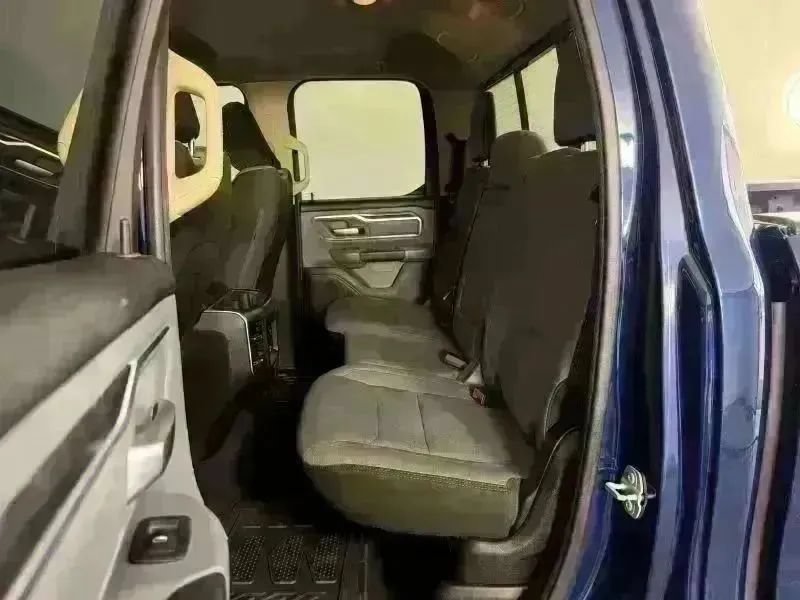 Used 2019 RAM 1500 Big Horn AWD/4WD image 38