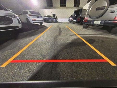 Used 2024 Audi SQ8 Premium Plus w/ S Sport Package image 31