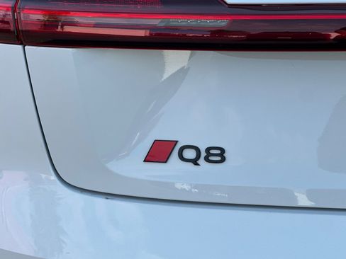 Used 2024 Audi Q8 e-tron Premium image 37