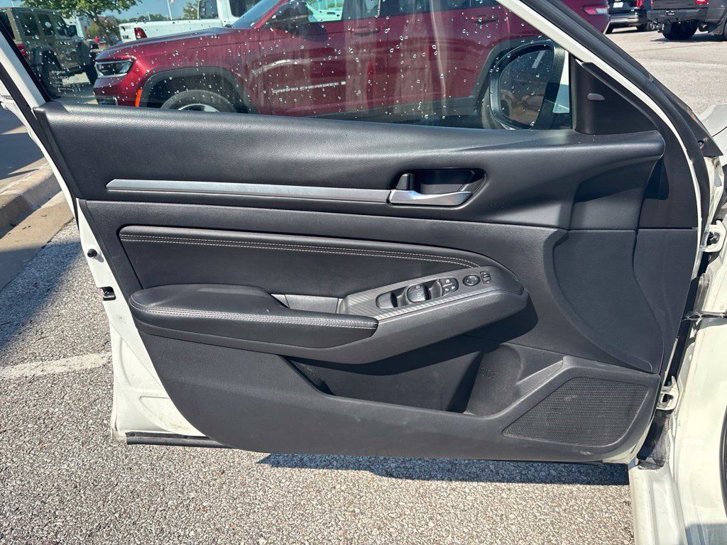 Used 2019 Nissan Altima 2.5 SV AWD/4WD image 30