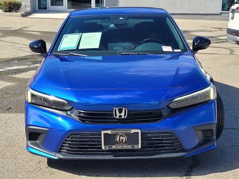 Used 2022 Honda Civic Sport image 2