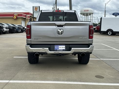 Used 2019 RAM 1500 Laramie AWD/4WD image 7