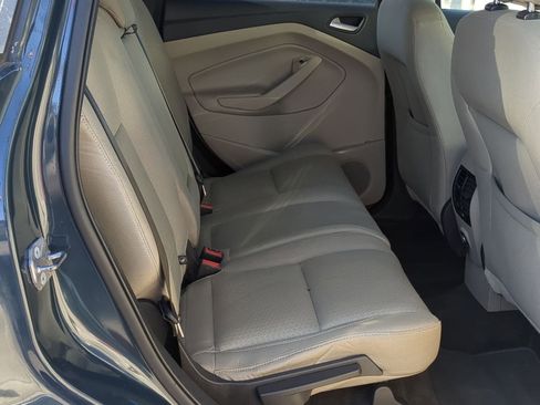 Used 2019 Ford Escape SE image 23