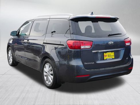 Used 2016 Kia Sedona EX image 5