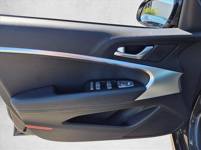 Used 2026 Genesis G70 2.5T RWD image 10