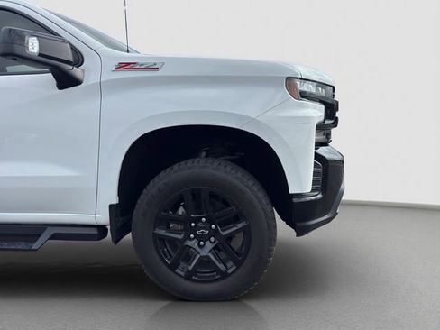 Used 2022 Chevrolet Silverado 1500 LT Trail Boss w/ Safety Package AWD/4WD image 21