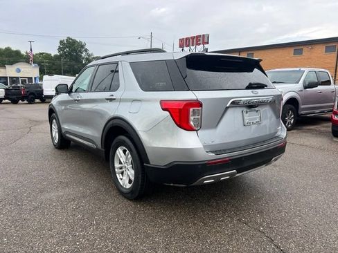 Certified 2023 Ford Explorer XLT w/ Equipment Group 202A AWD/4WD image 6