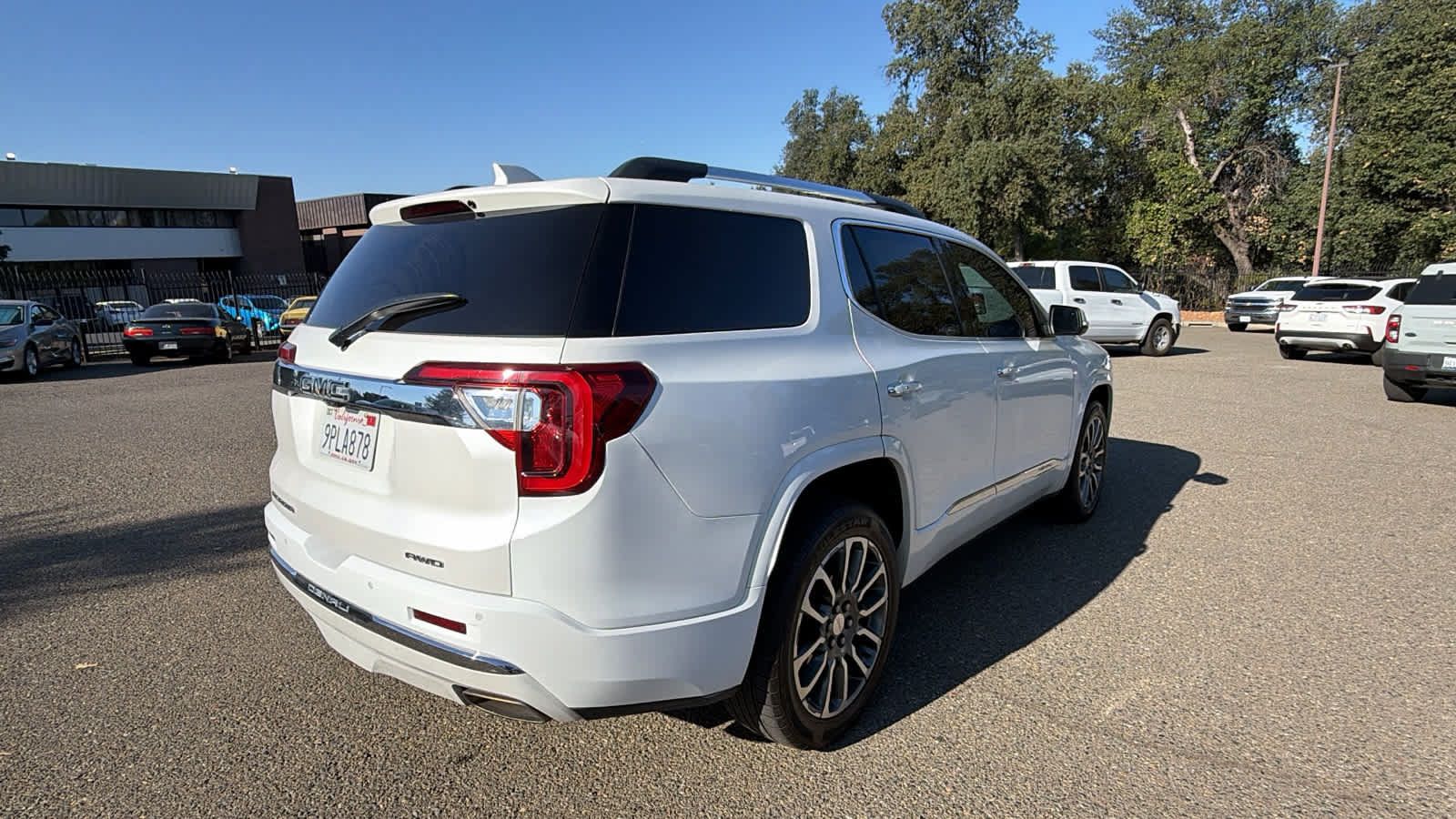Used 2021 GMC Acadia Denali w/ Denali Ultimate Package AWD/4WD image 5