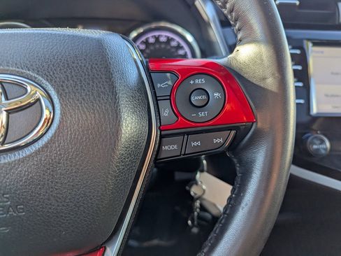 Used 2019 Toyota Camry SE image 27