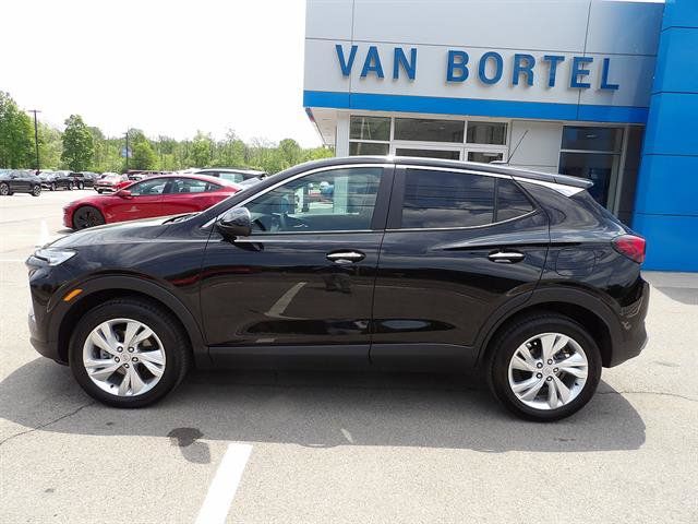 Used 2026 Buick Encore GX Preferred w/ Comfort Package AWD/4WD image 2