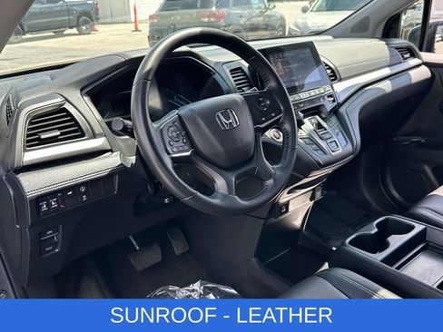 Used 2023 Honda Odyssey EX-L image 2