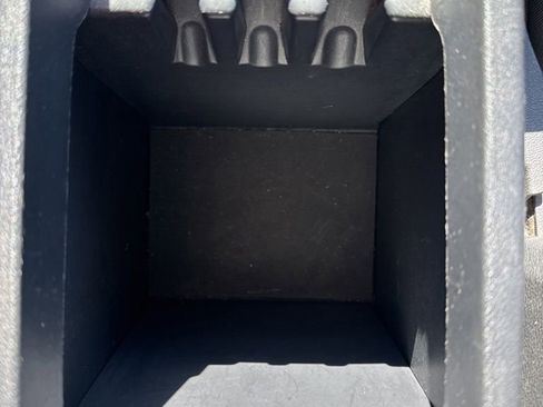 Used 2010 Dodge Journey SXT w/ Flexible Seating Group image 30