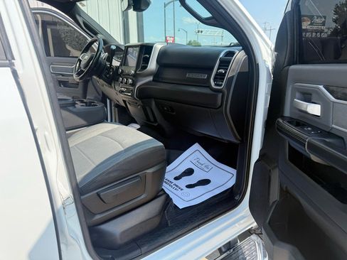 Used 2022 RAM 2500 Big Horn w/ Level 1 Equipment Group AWD/4WD image 15