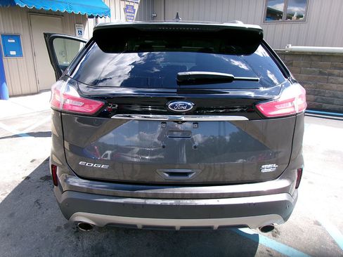 Used 2019 Ford Edge SEL w/ Equipment Group 201A image 4
