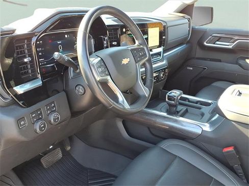 Used 2022 Chevrolet Silverado 1500 LTZ image 8