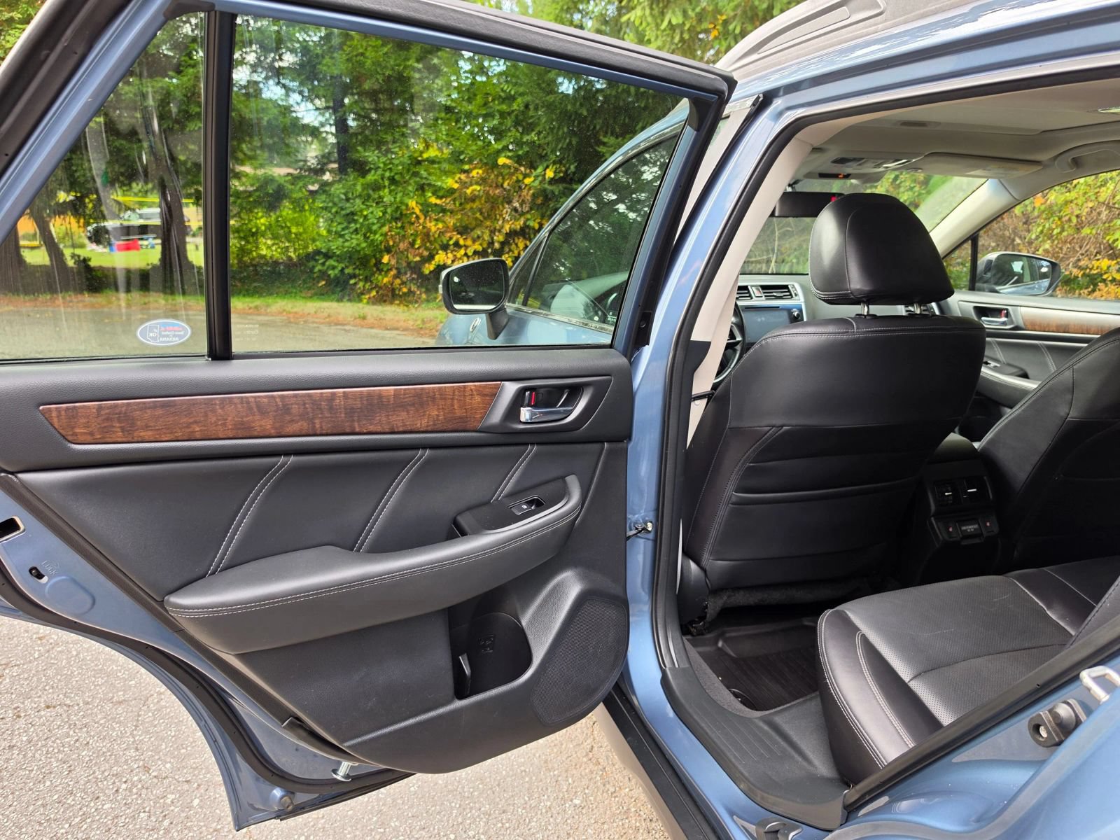 Used 2018 Subaru Outback 2.5i Limited w/ 50th Anniversary Edition AWD/4WD image 14