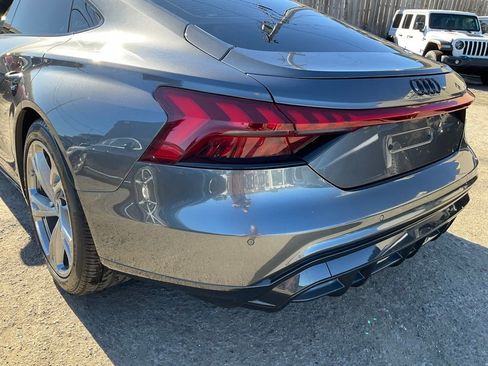 Used 2022 Audi e-tron GT Premium Plus image 89